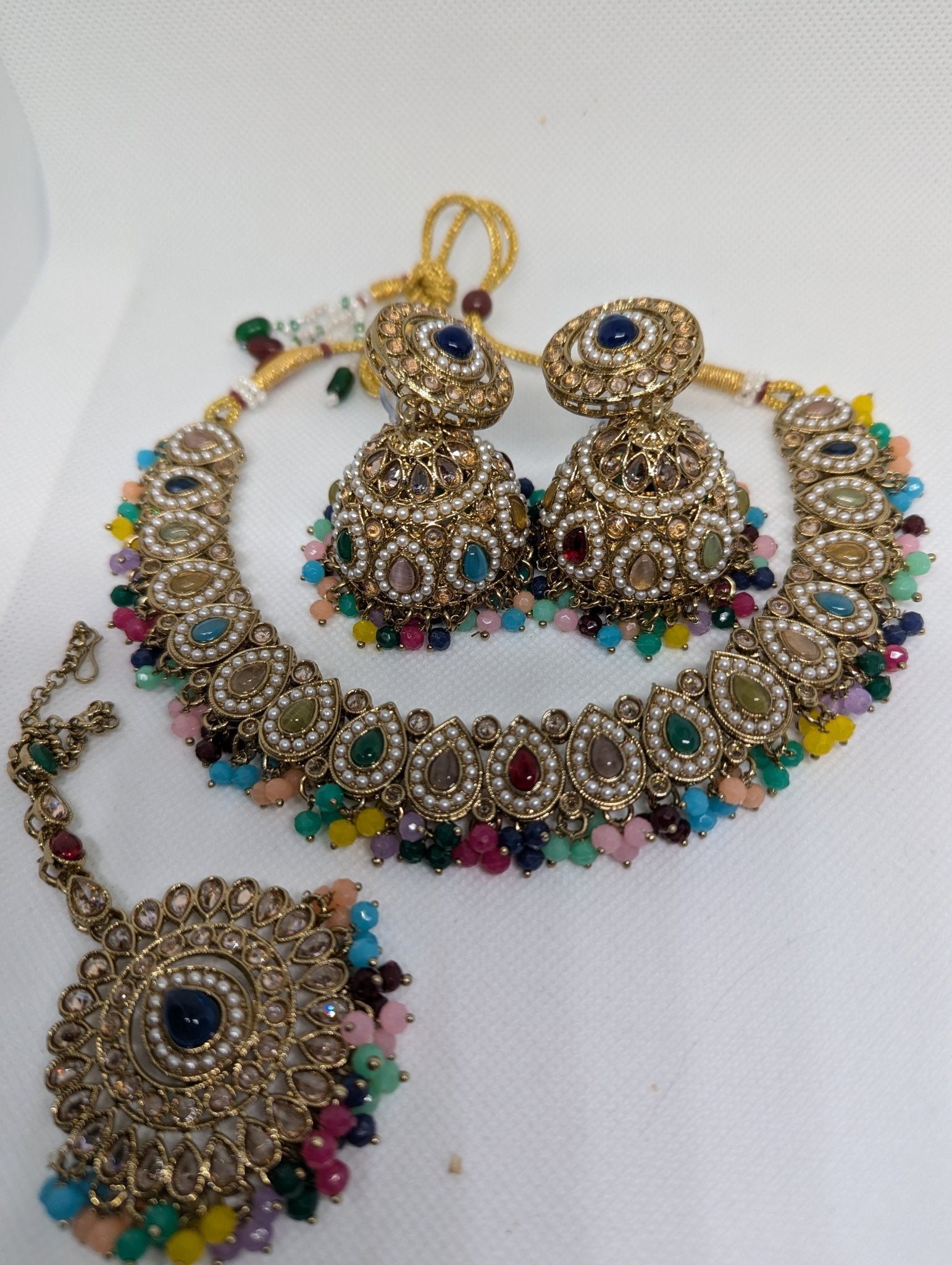 438 MULTICOLOURED NECKLACE JEWLERY SET - KundanByNadia