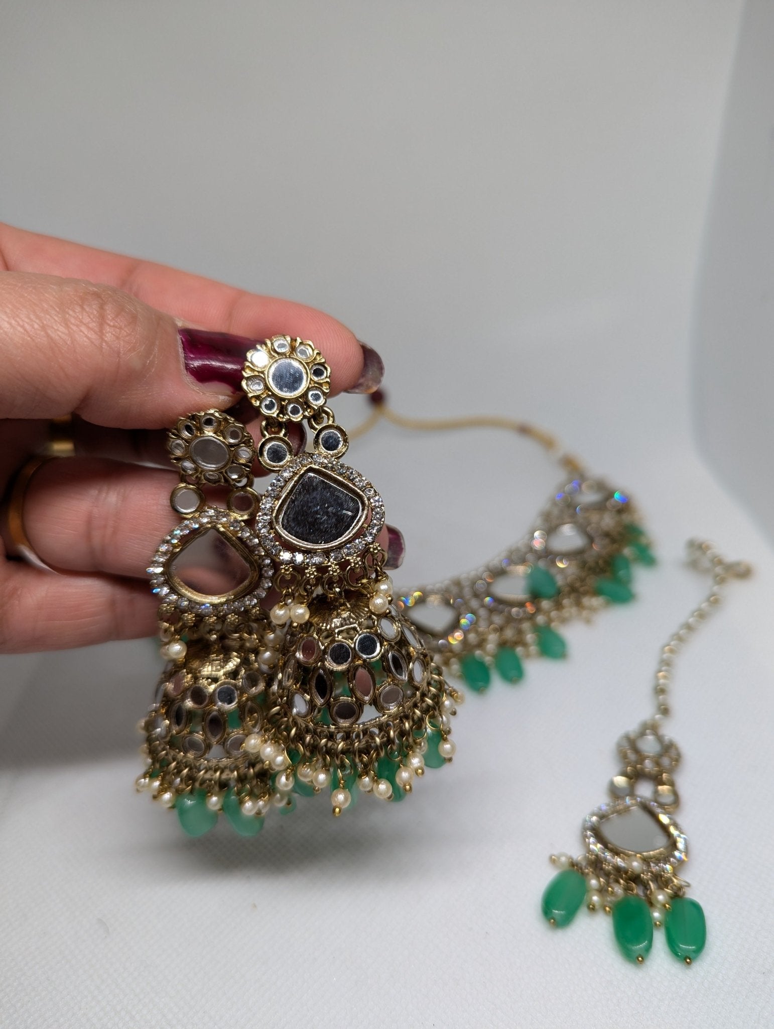 476 MINT MIRROR NECKLACE JEWELERY SET - KundanByNadia