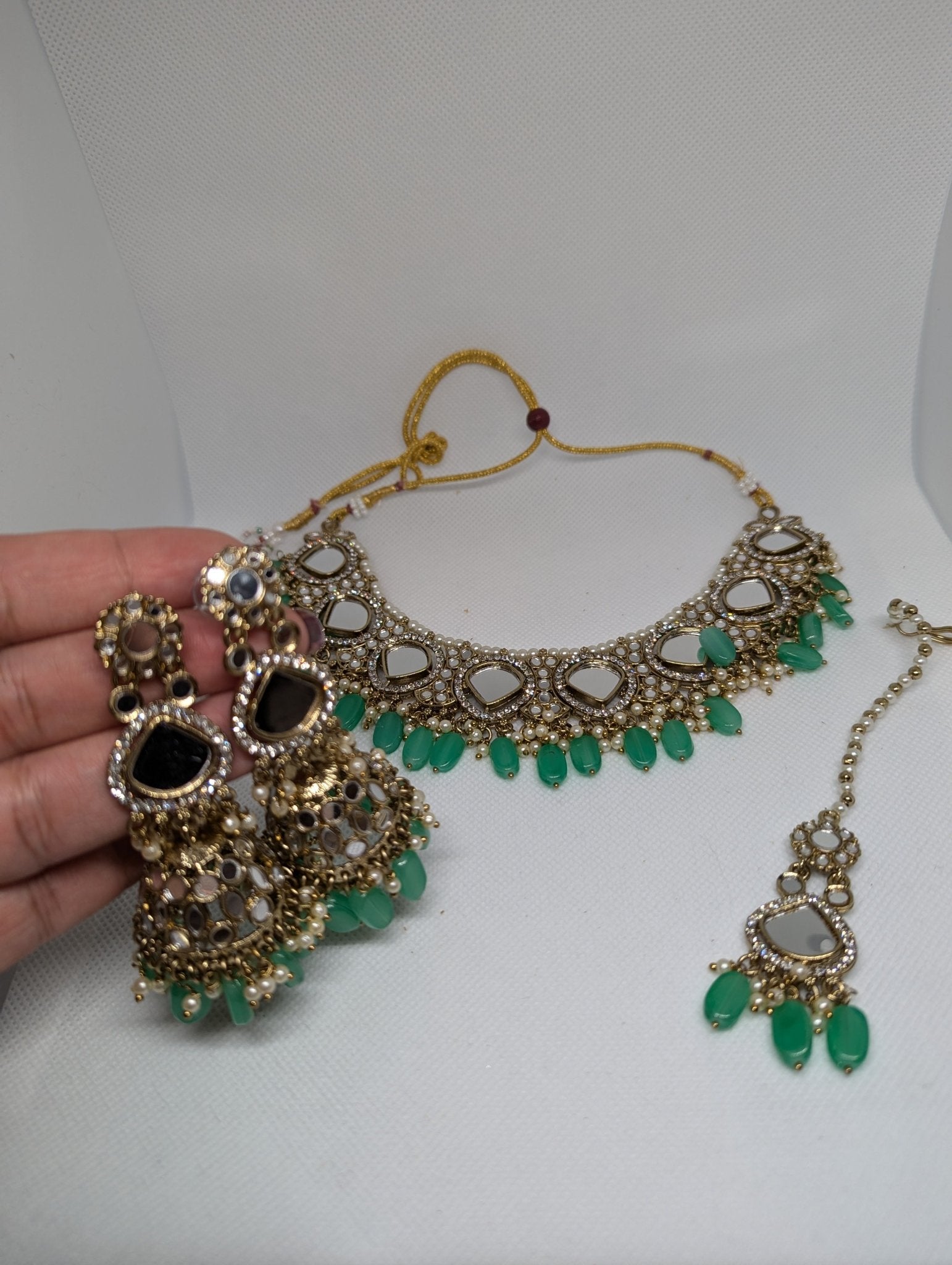 476 MINT MIRROR NECKLACE JEWELERY SET - KundanByNadia