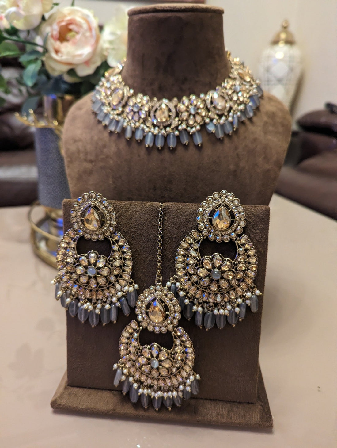 Beautiful kundan champagne colour necklace jewellery - KundanByNadia