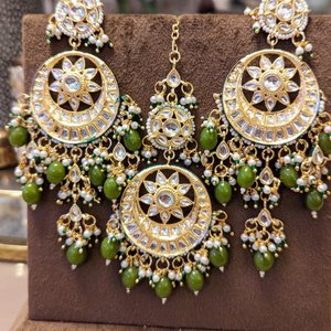 Green Bead Duo Set With Tikka - KundanByNadia