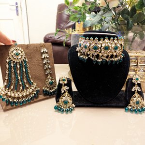 Green & Golden Necklace Set - KundanByNadia