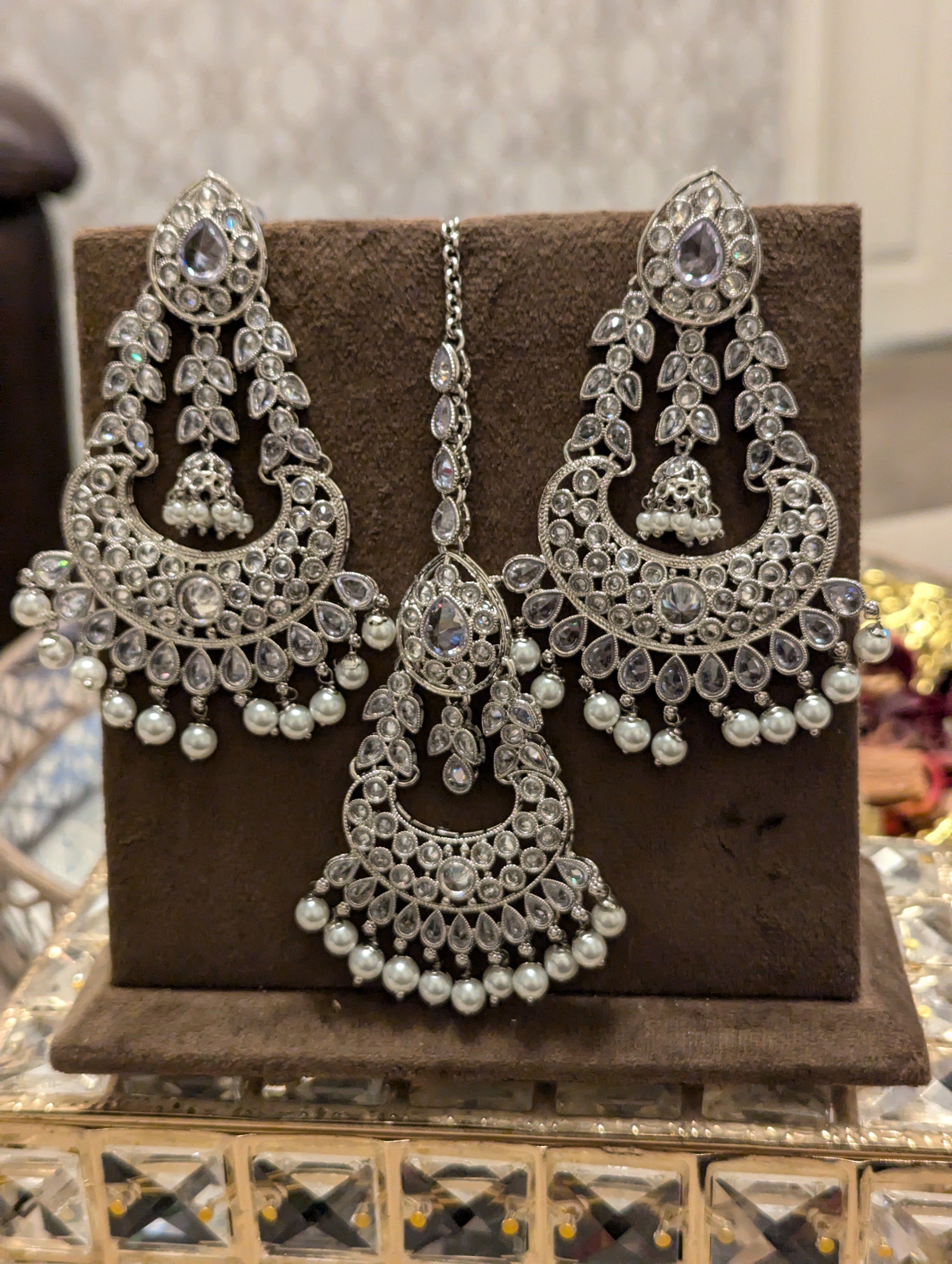 White oversized earrings tikka jewellery set