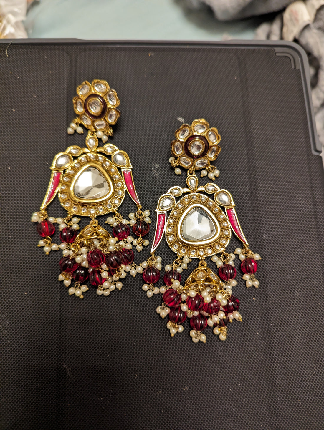 Red oversized earrings jewellery set