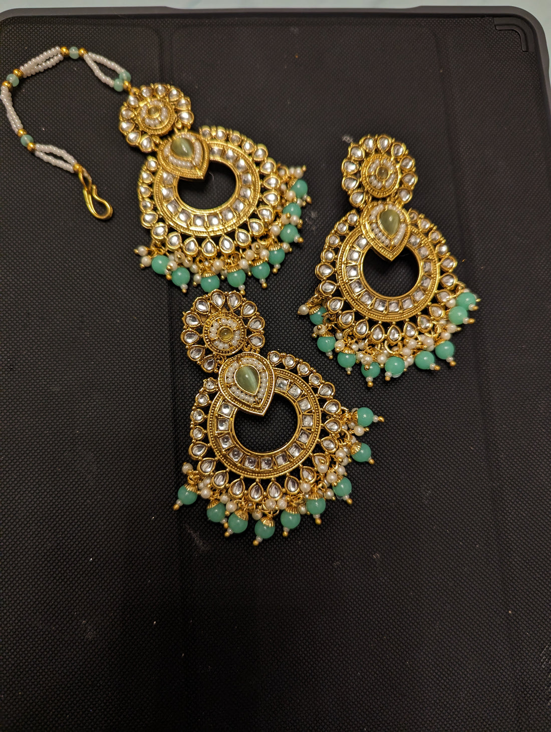 Mint green oversized earrings jewellery set