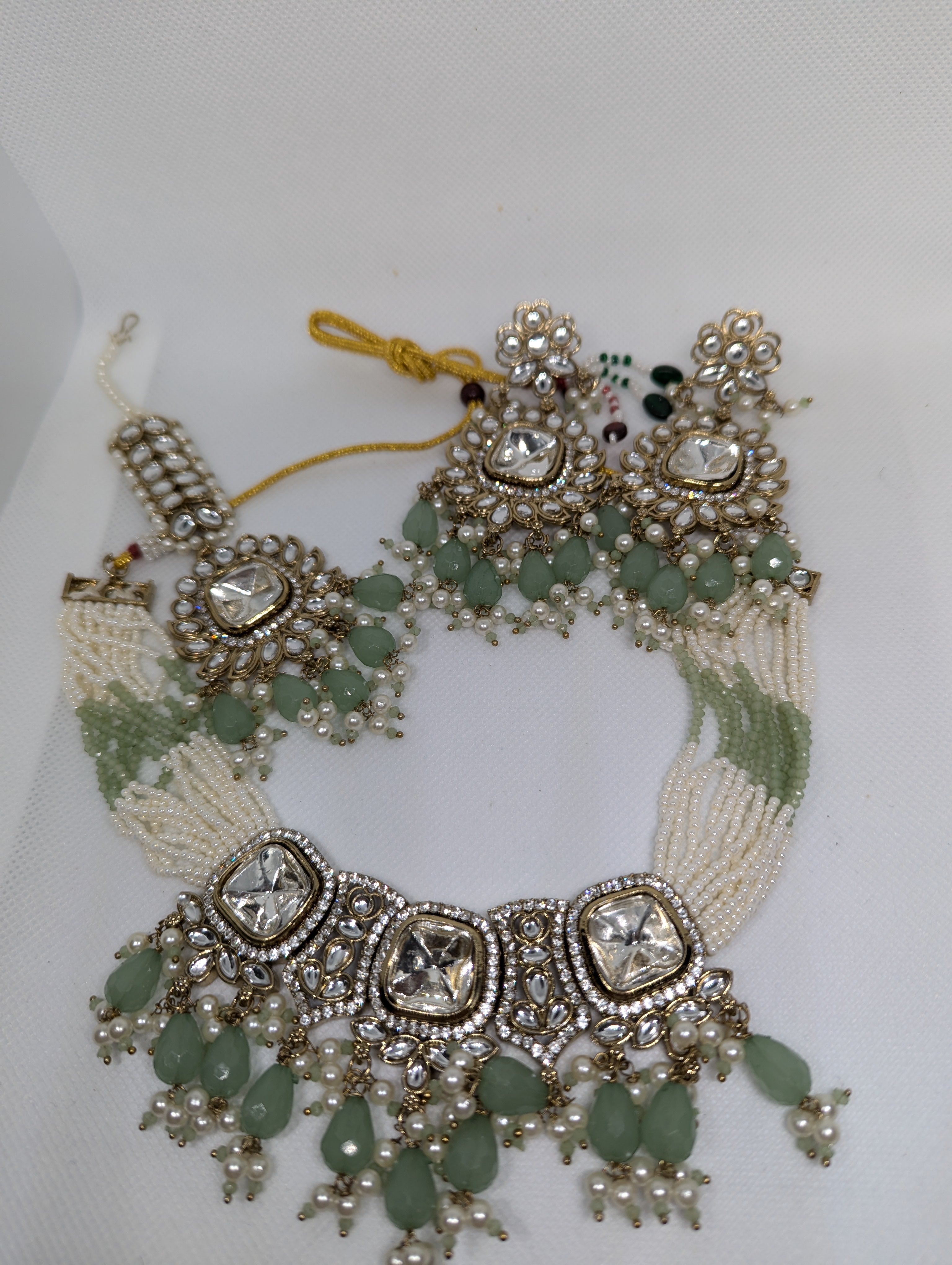 UNCUT KUNDAN NECKLACE JEWLERY SET