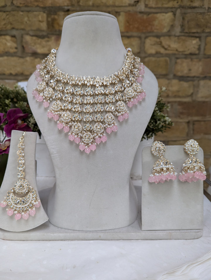 663 stunning hanging bridal jewellery set with earrings tikka