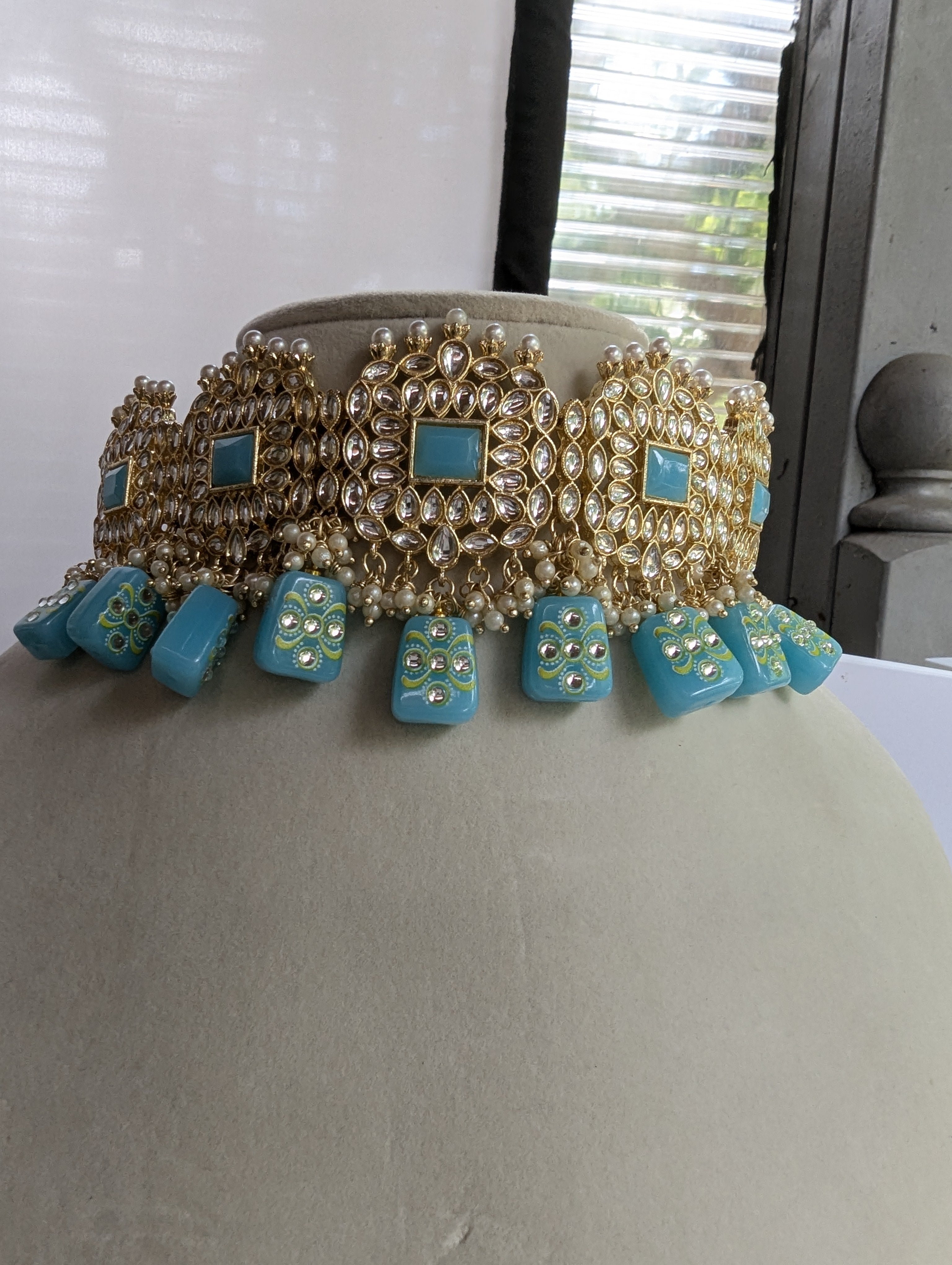 381/381 sky blue and black kundan necklace jewellery set