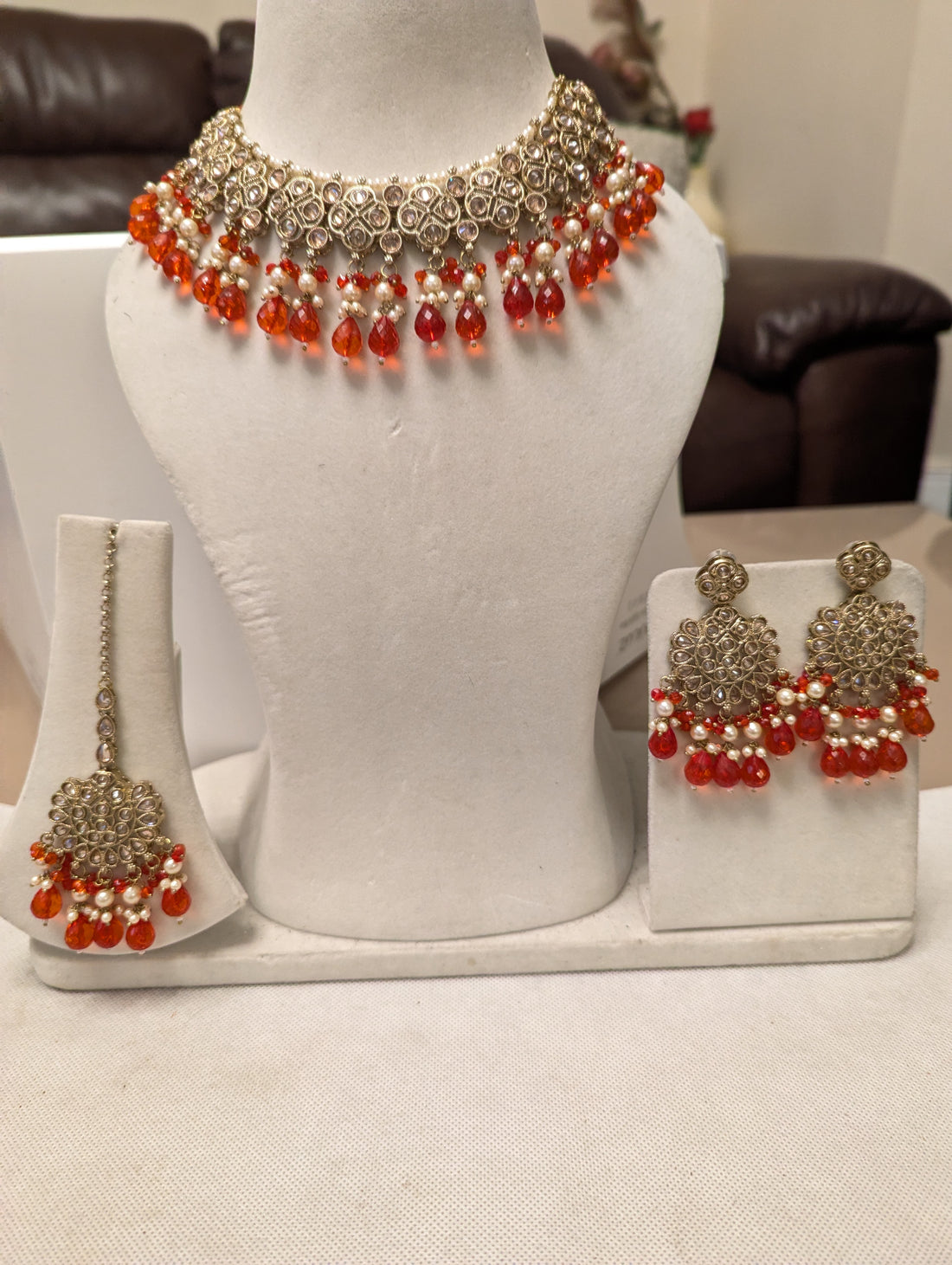 63/63 style necklace jewellery with tikka earrings set