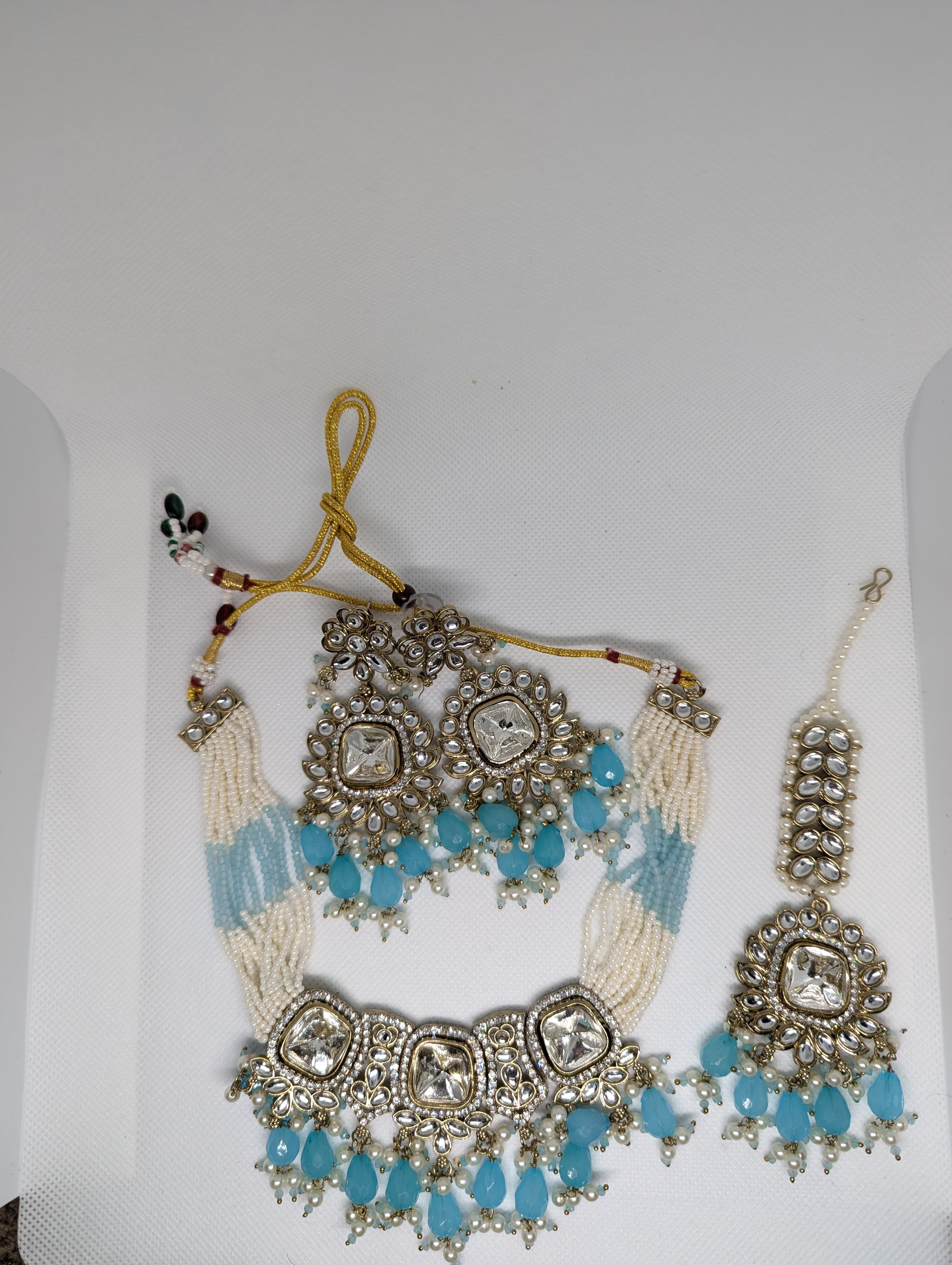 UNCUT KUNDAN NECKLACE JEWLERY SET