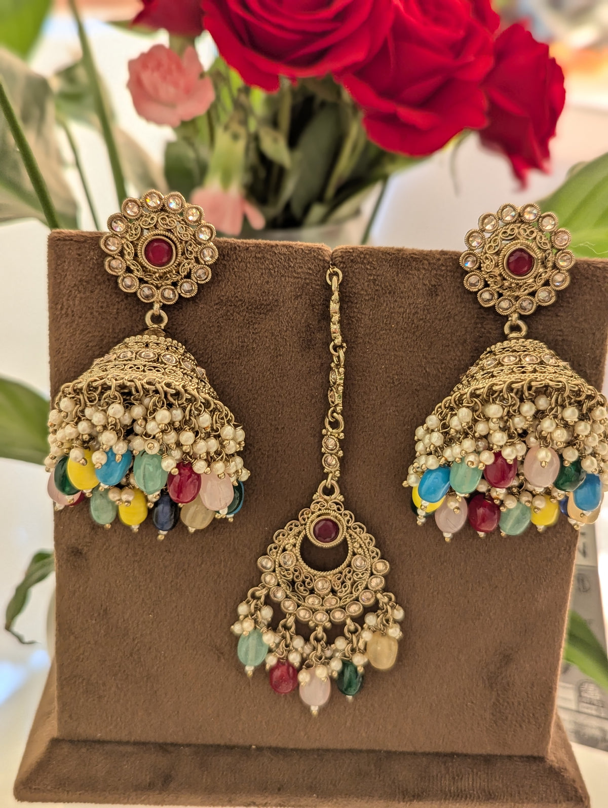 Multicoloured earrings tikka jewellery set