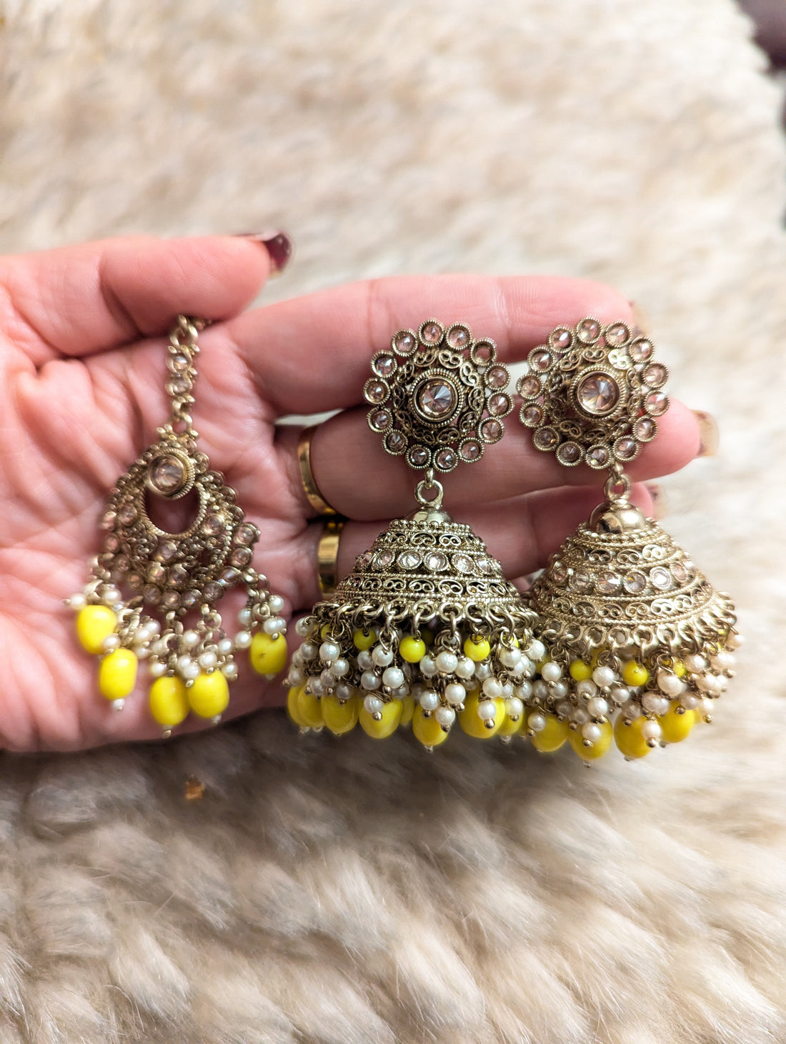 Kundan oversized earrings jhumki jewellery set