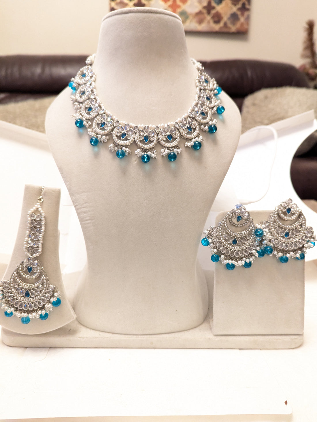 73/74/82/83 silver and colourful stone necklace jewellery set for walima brides