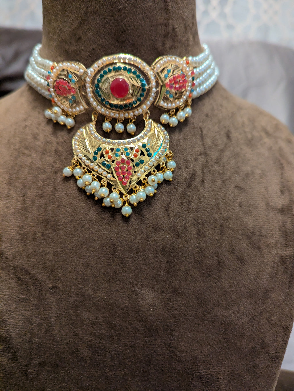 Hydrabadi Kundan Necklace Chokkar
