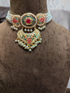 Hydrabadi Kundan Necklace Chokkar