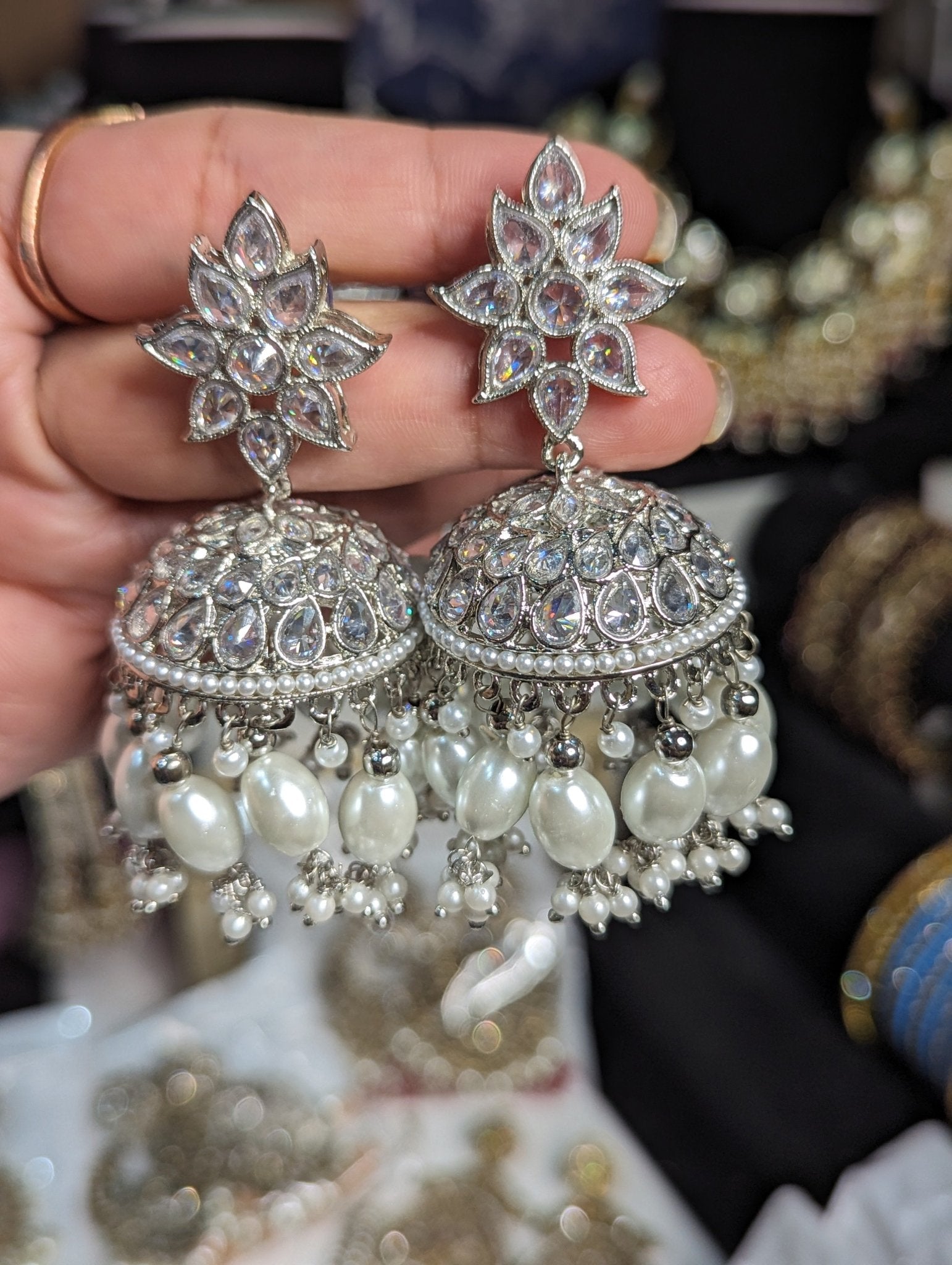 Silver and pearls hanging earrings - KundanByNadia