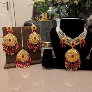 White & Pink Beads Jewellery Set - KundanByNadia