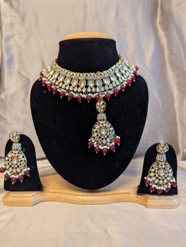Red Kundan Necklace – Regal Charm with Timeless Craftsmanship - Image 2