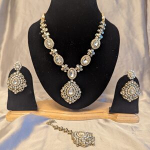 Long Mala Necklace – Timeless Elegance in Every Strand